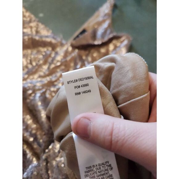 LULU'S CHAMPAGNE SHOWERS SEQUIN MINI DRESS GOLD SIZE Small - Picture 5 of 6